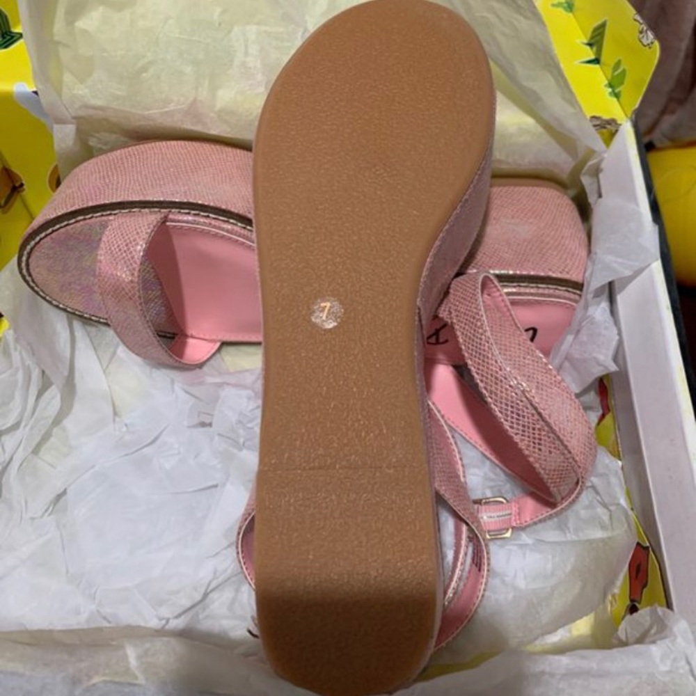 Pink platform sandals - Picture 2 of 2